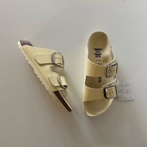 NEW Birkenstock Arizona Big Buckle High Shine Butter Leather 39 8-8.5 Silver